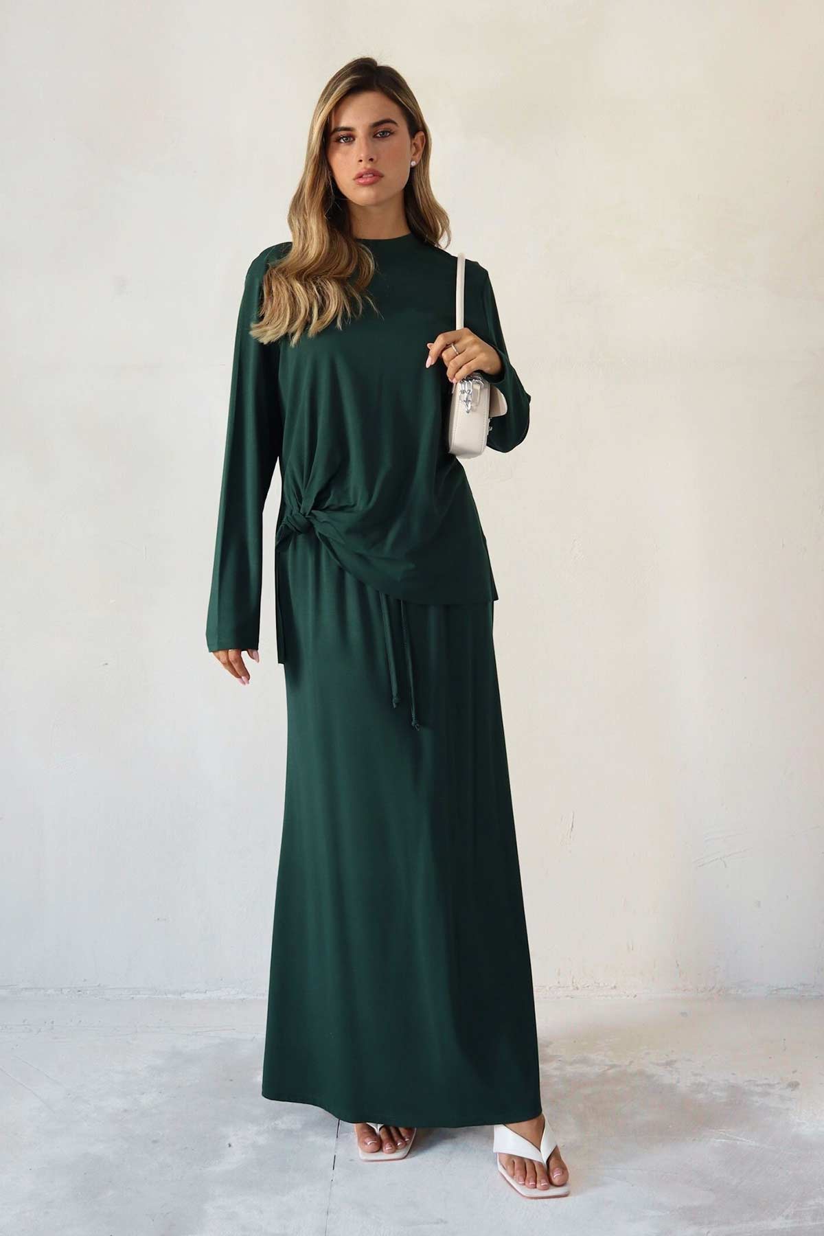 חליפת חצאית ג'ינג'ר