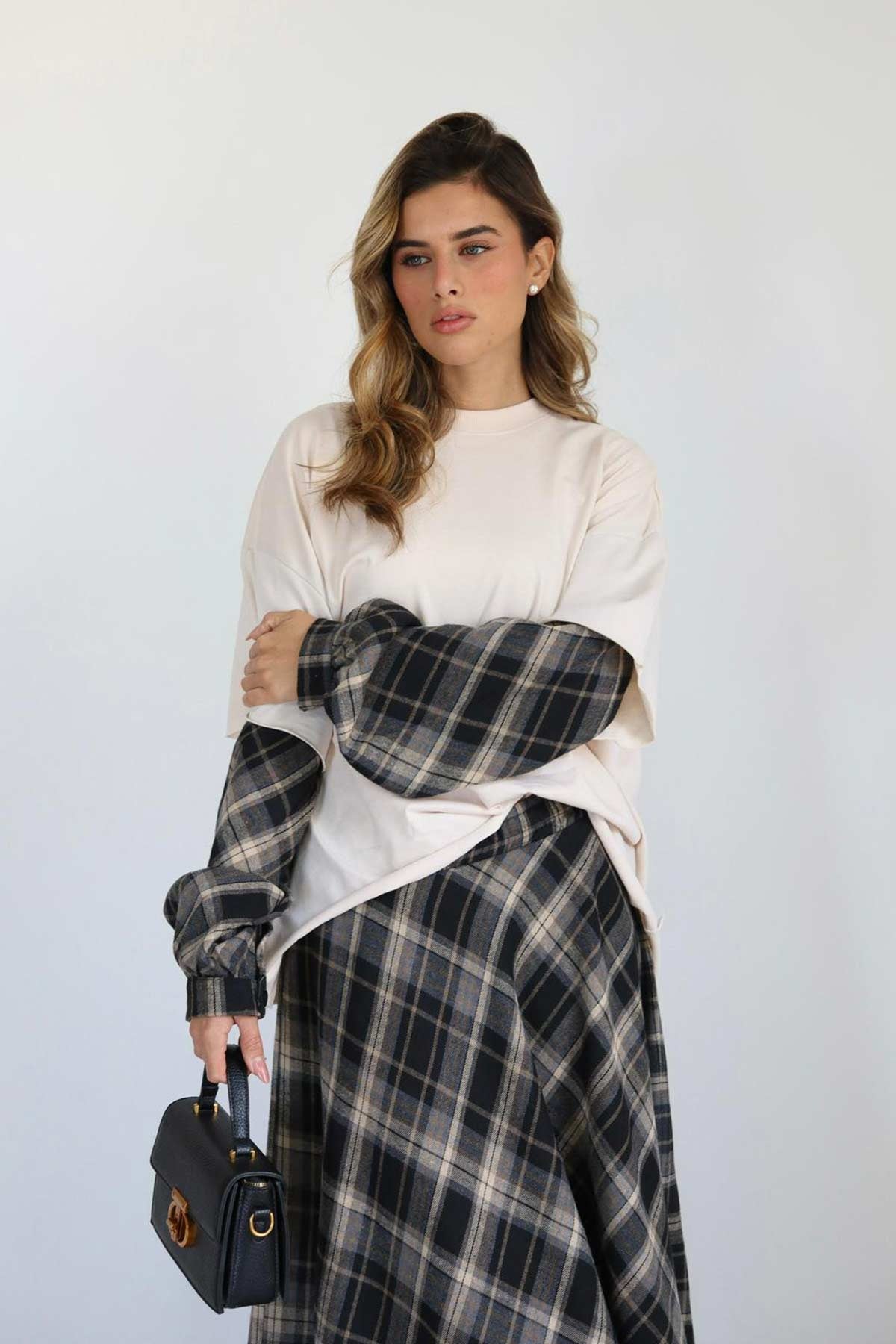 חליפת חצאית אסתר