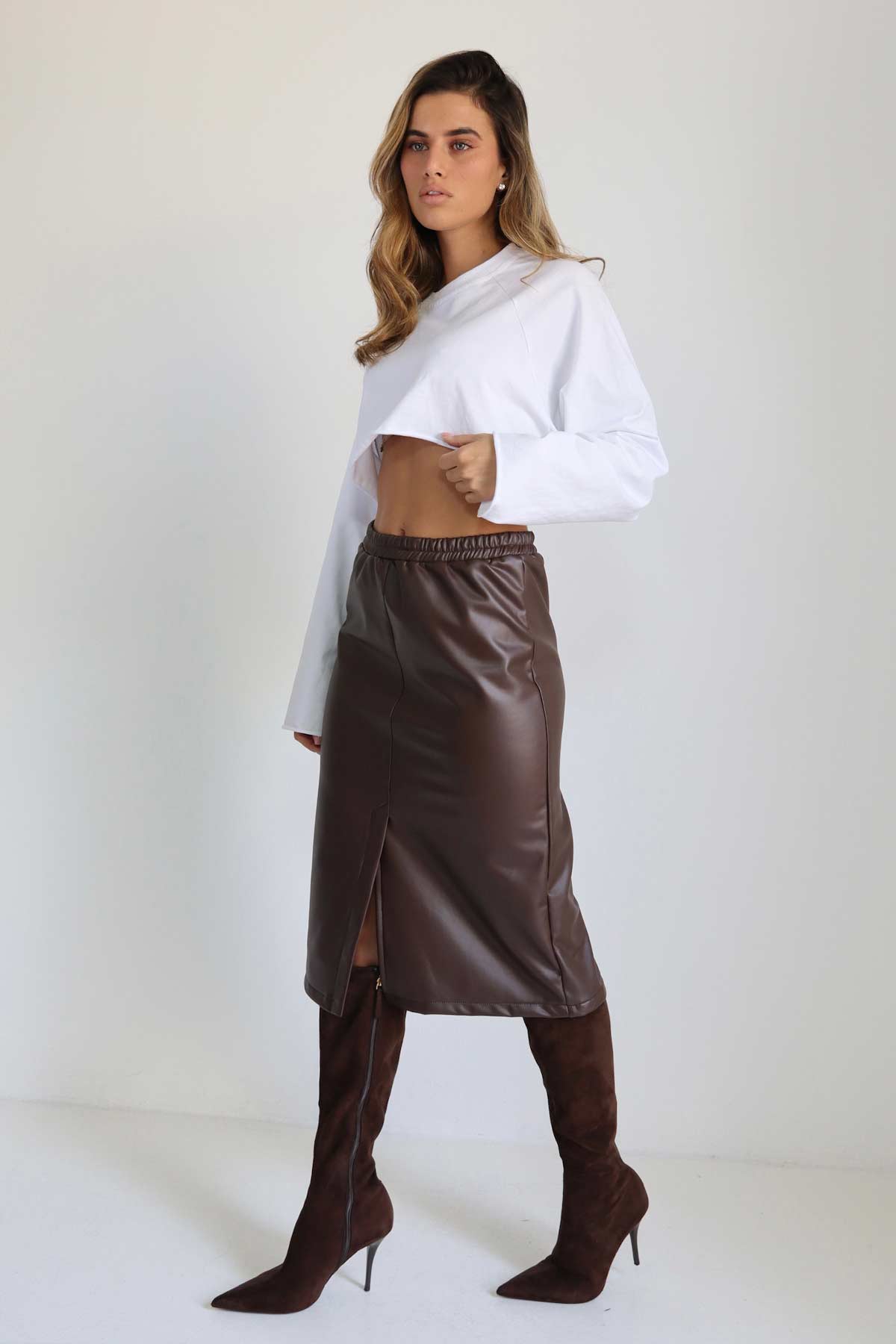 חצאית מידי שארלי