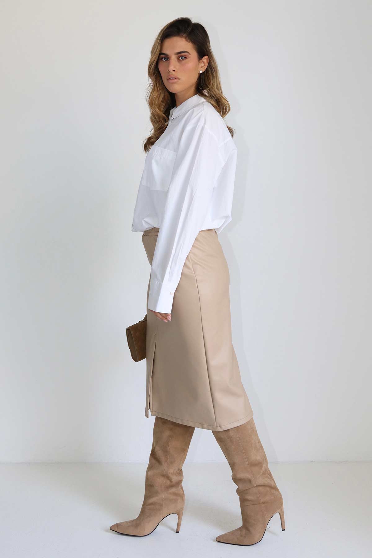 חצאית מידי שארלי