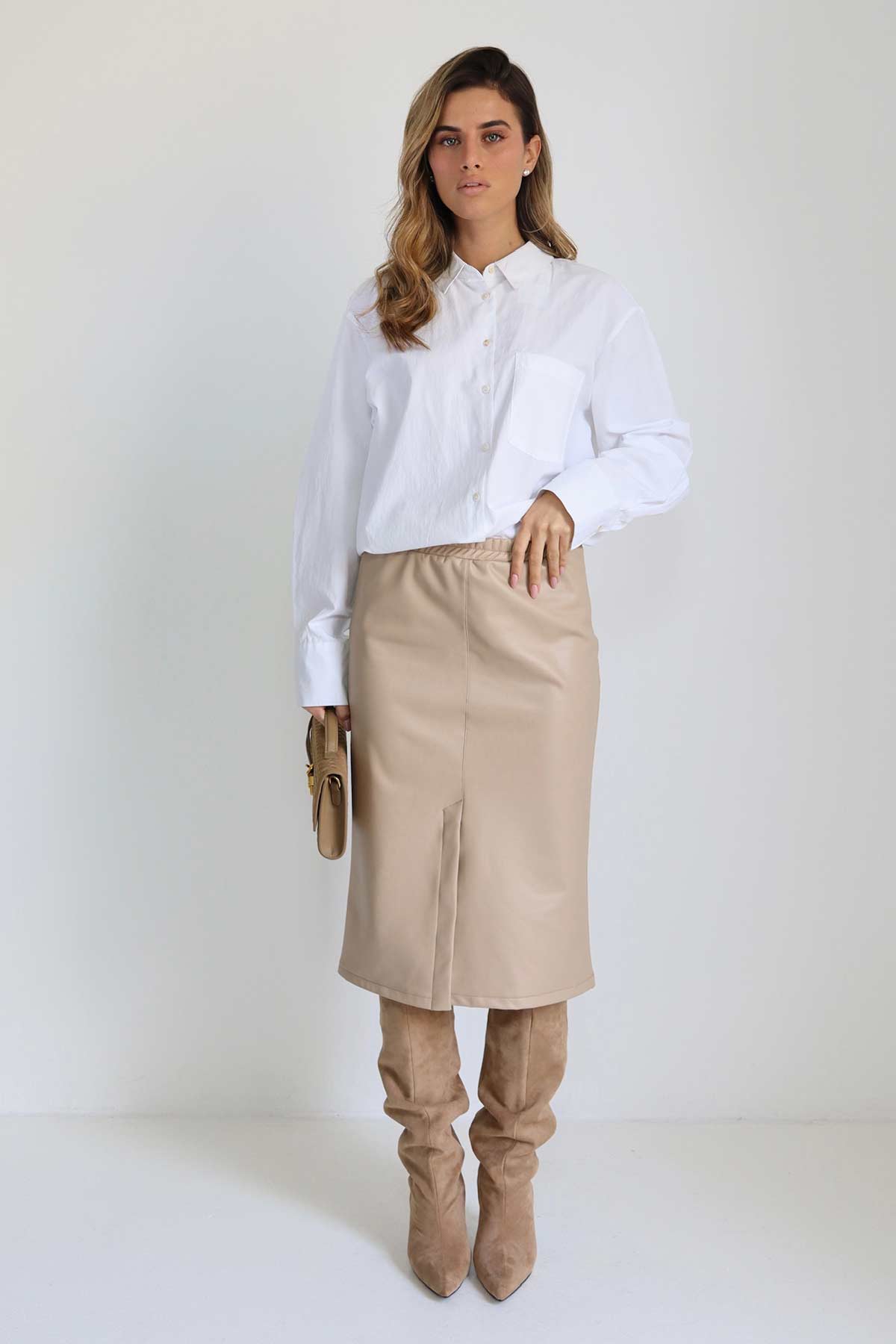 חצאית מידי שארלי