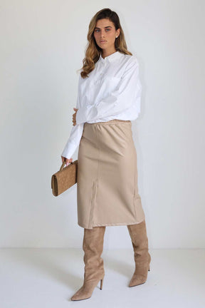 חצאית מידי שארלי