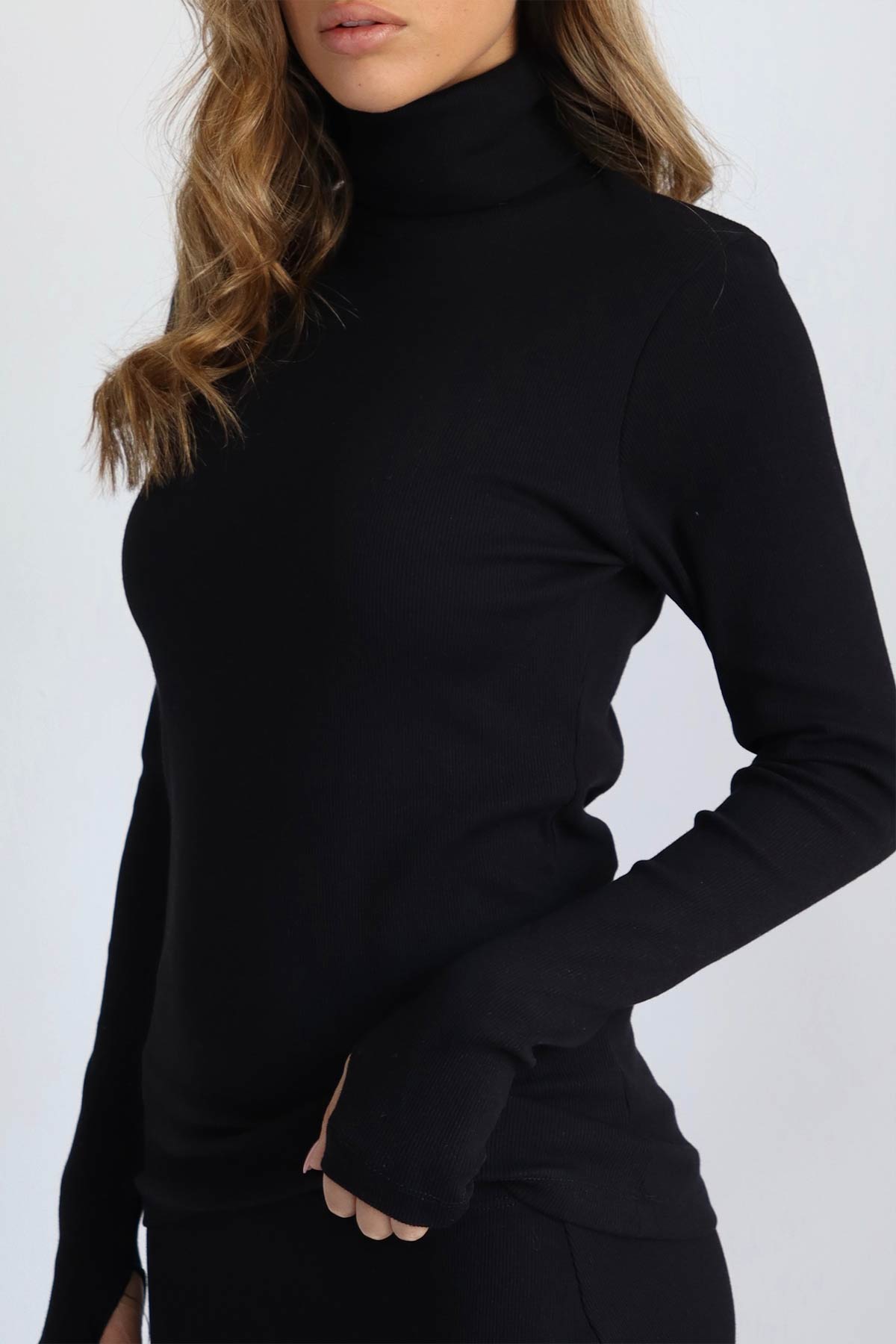 חליפת חצאית קורט