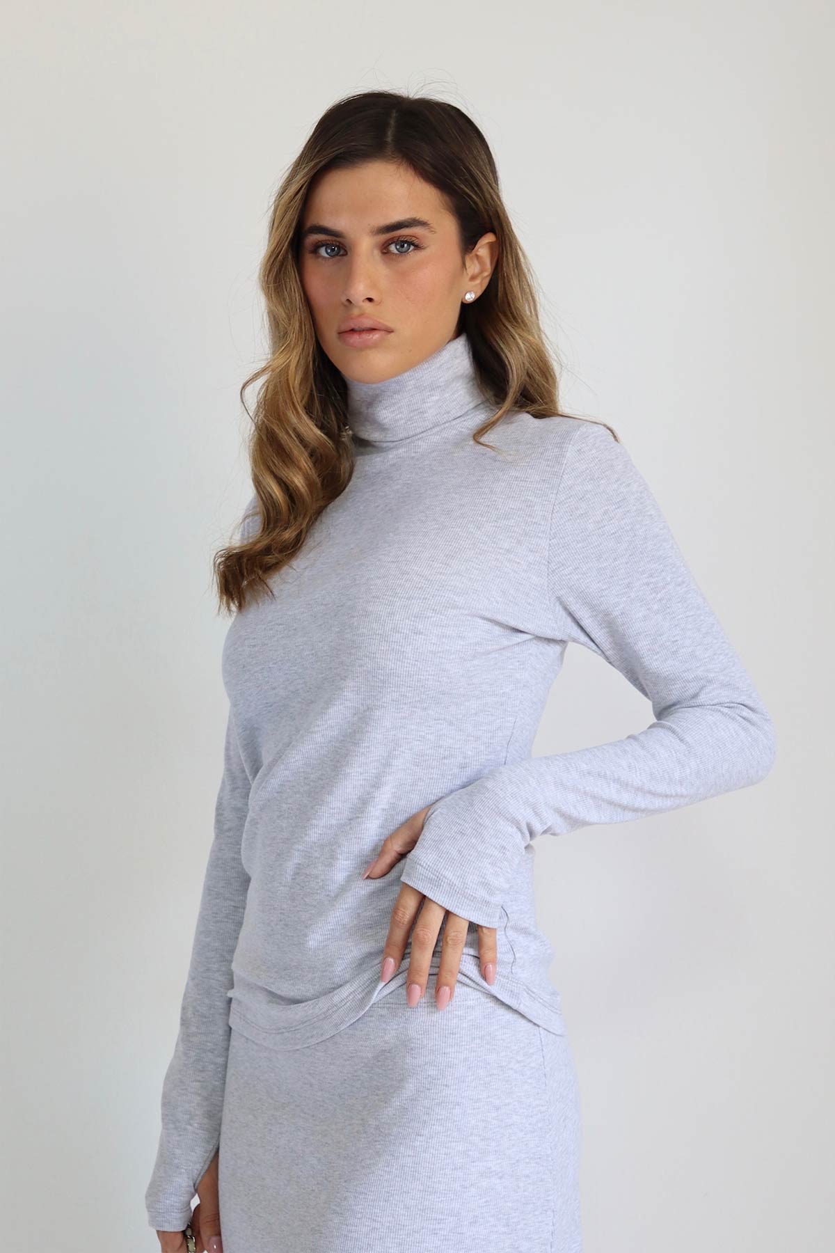 חליפת חצאית קורט