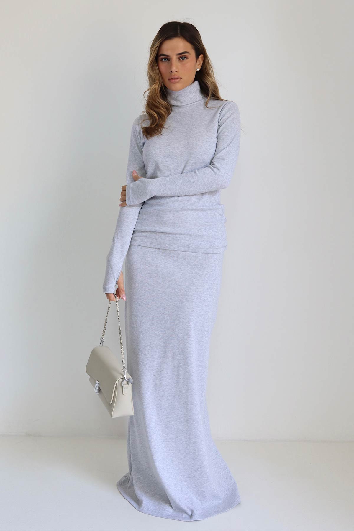 #צבע_אפור בהיר