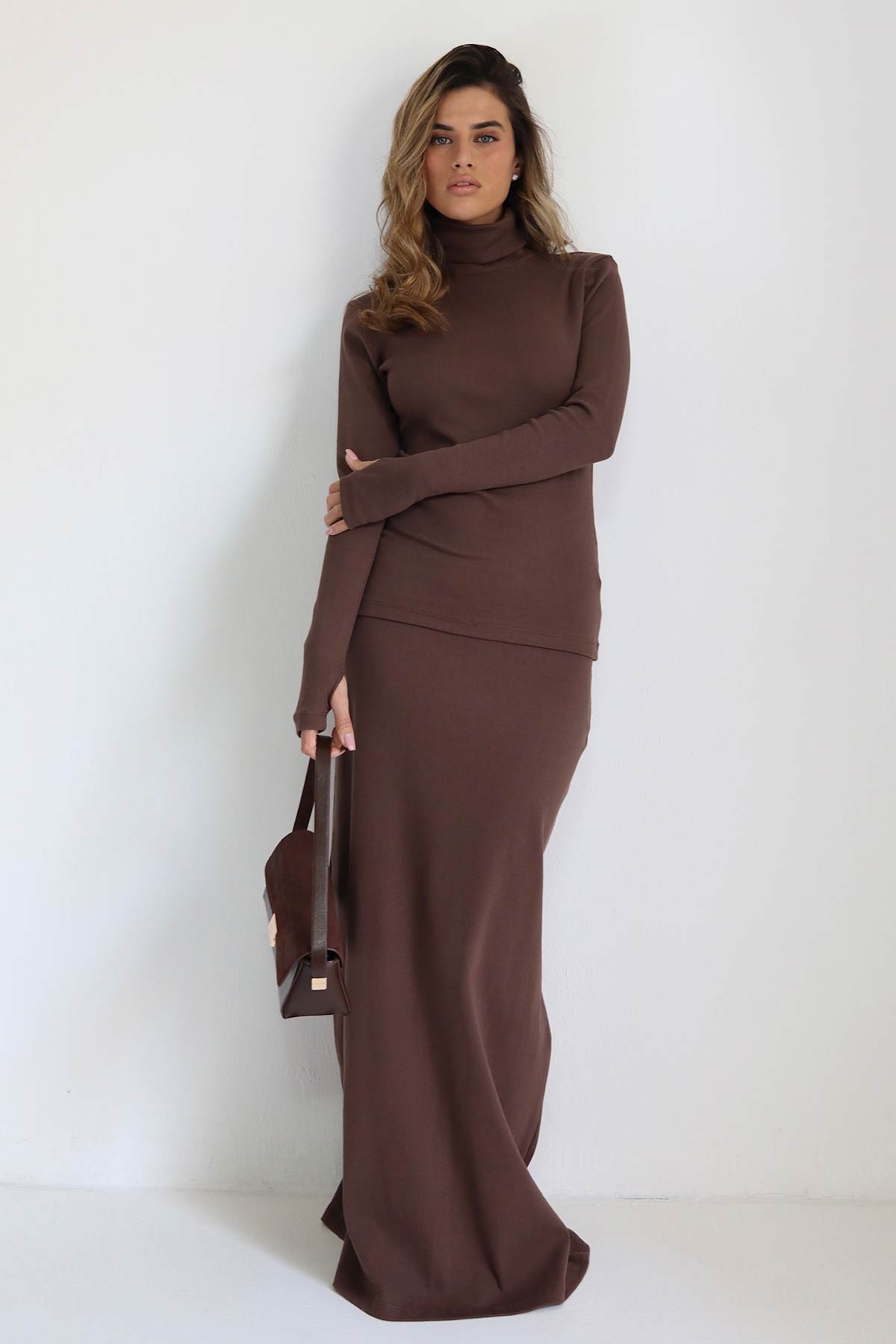 חליפת חצאית קורט