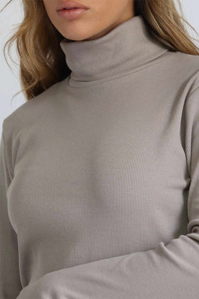 חליפת חצאית קורט