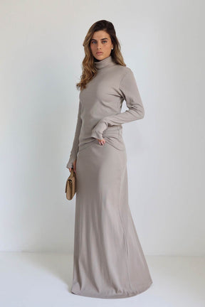 חליפת חצאית קורט