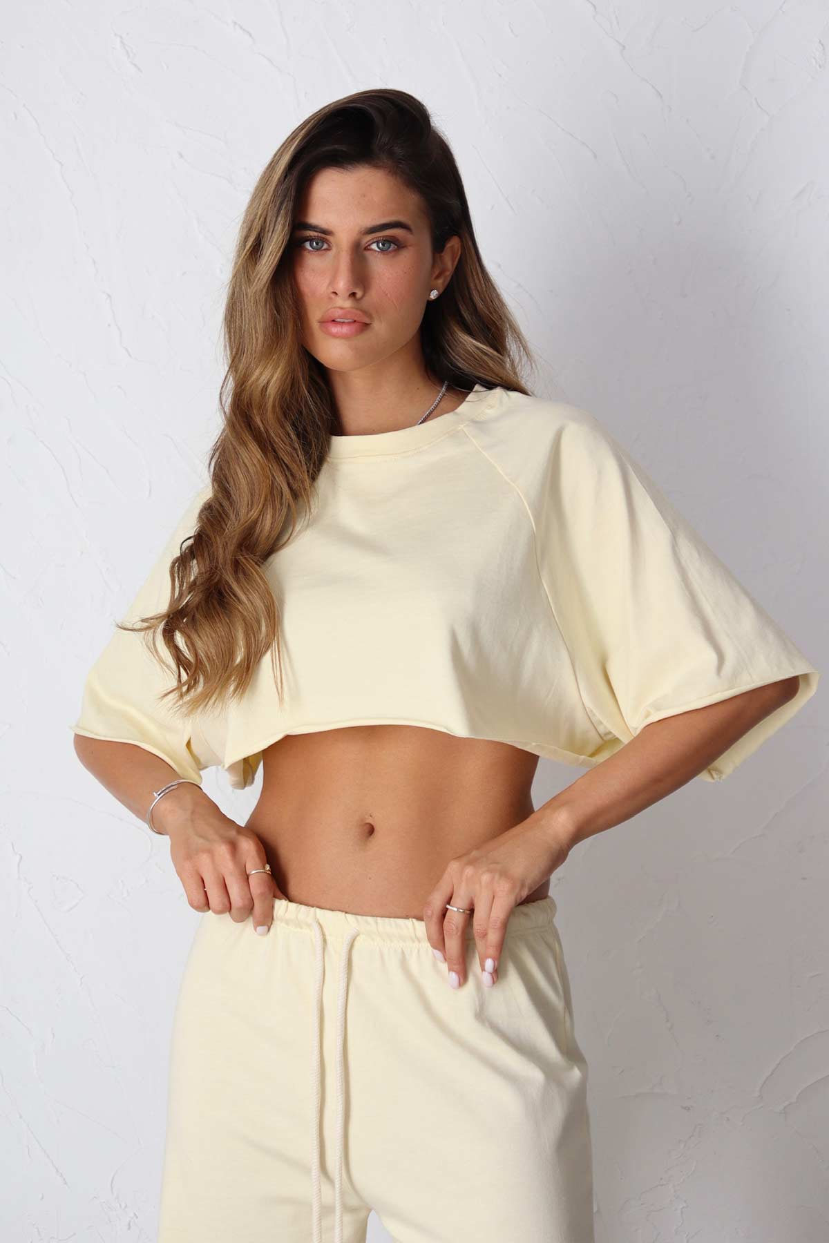 #צבע_צהוב בהיר