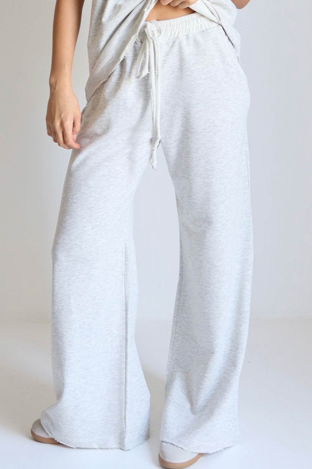 #צבע_אפור בהיר