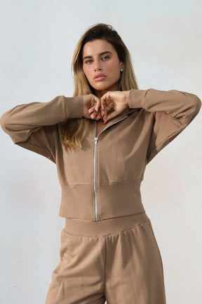 חליפת מונריאל