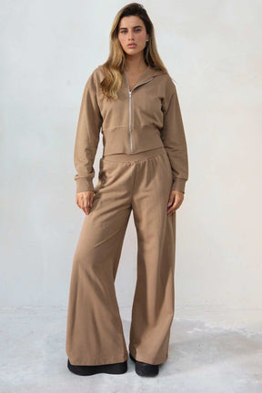 חליפת מונריאל