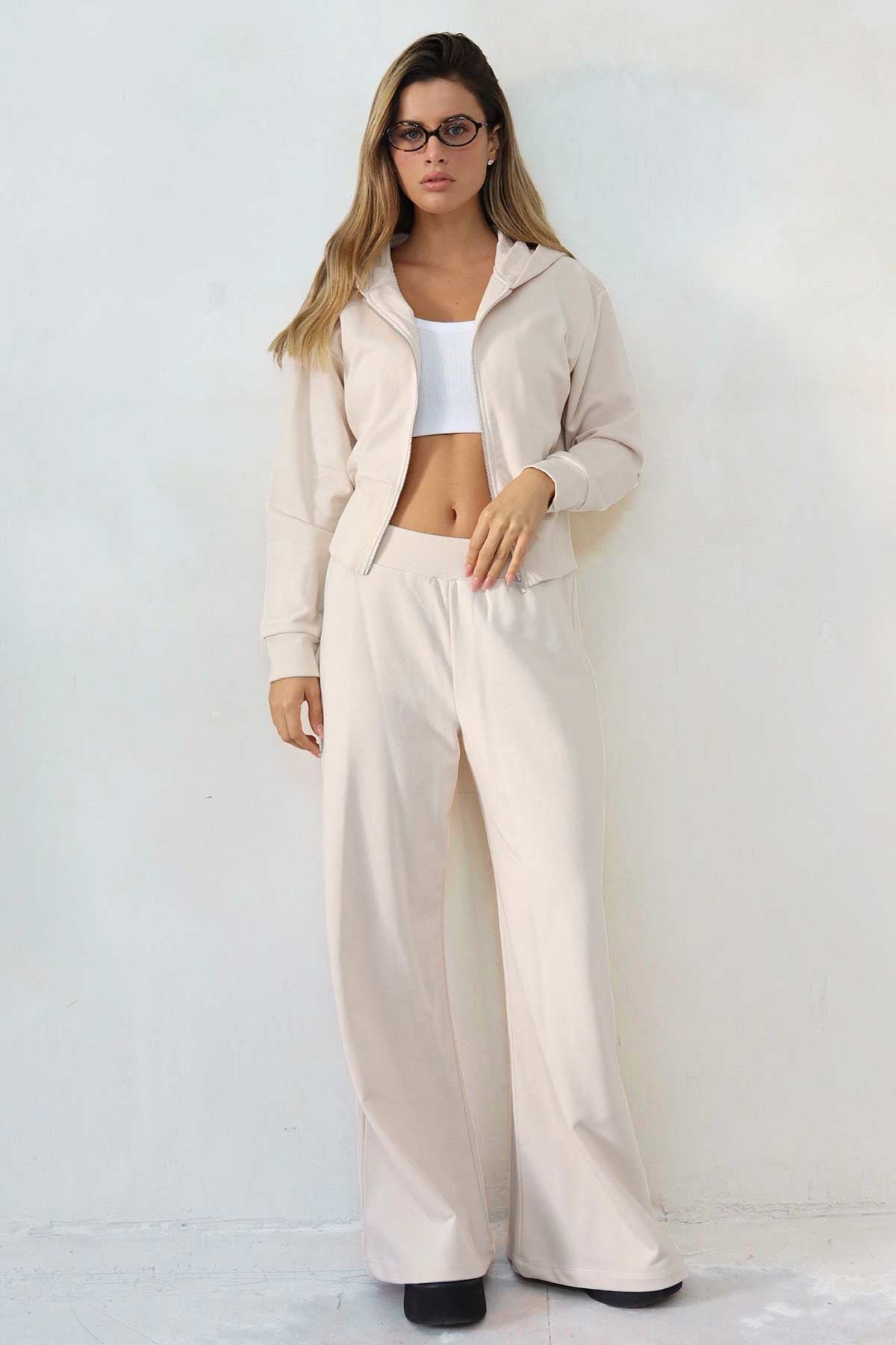 חליפת מונריאל