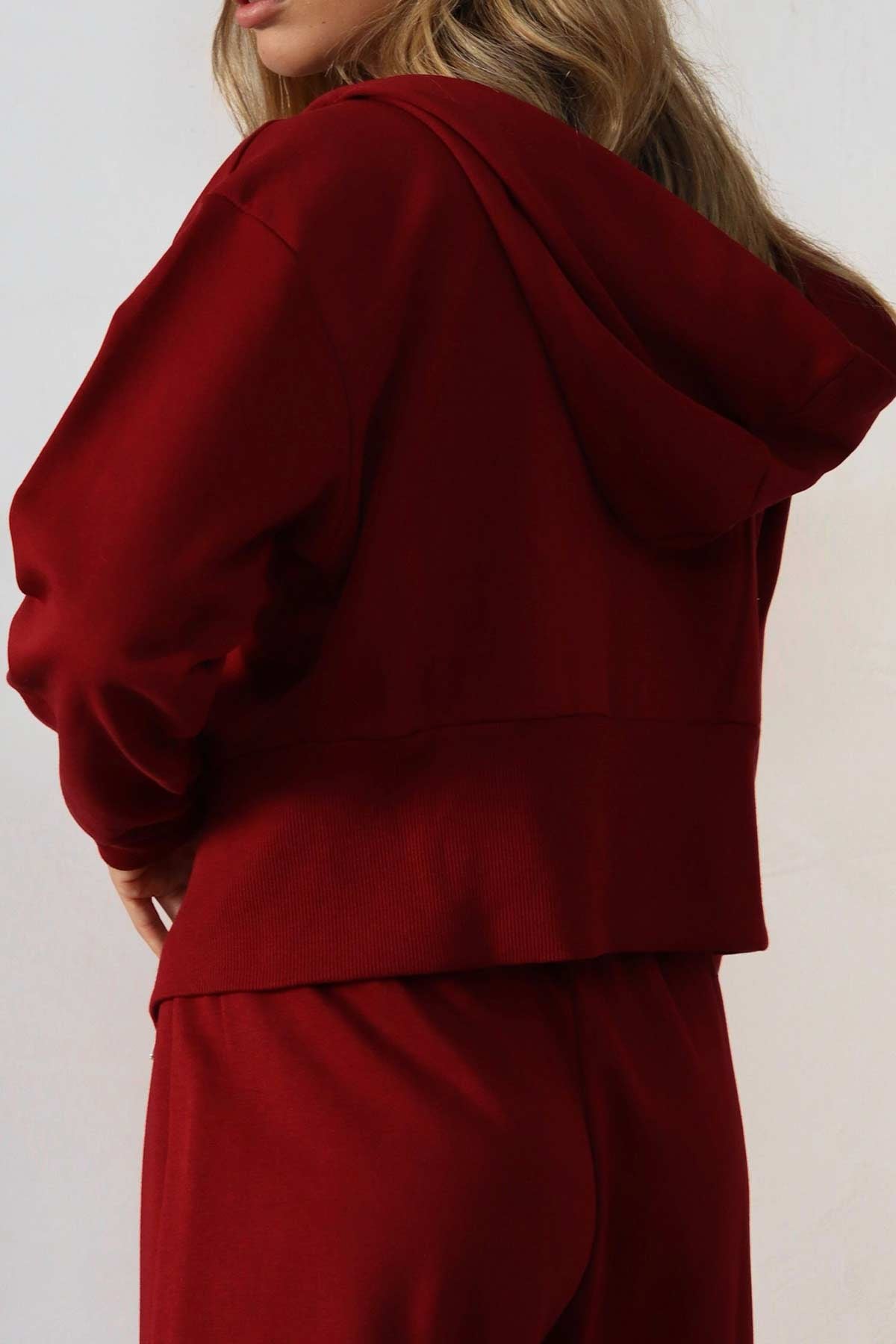 חליפת מונריאל