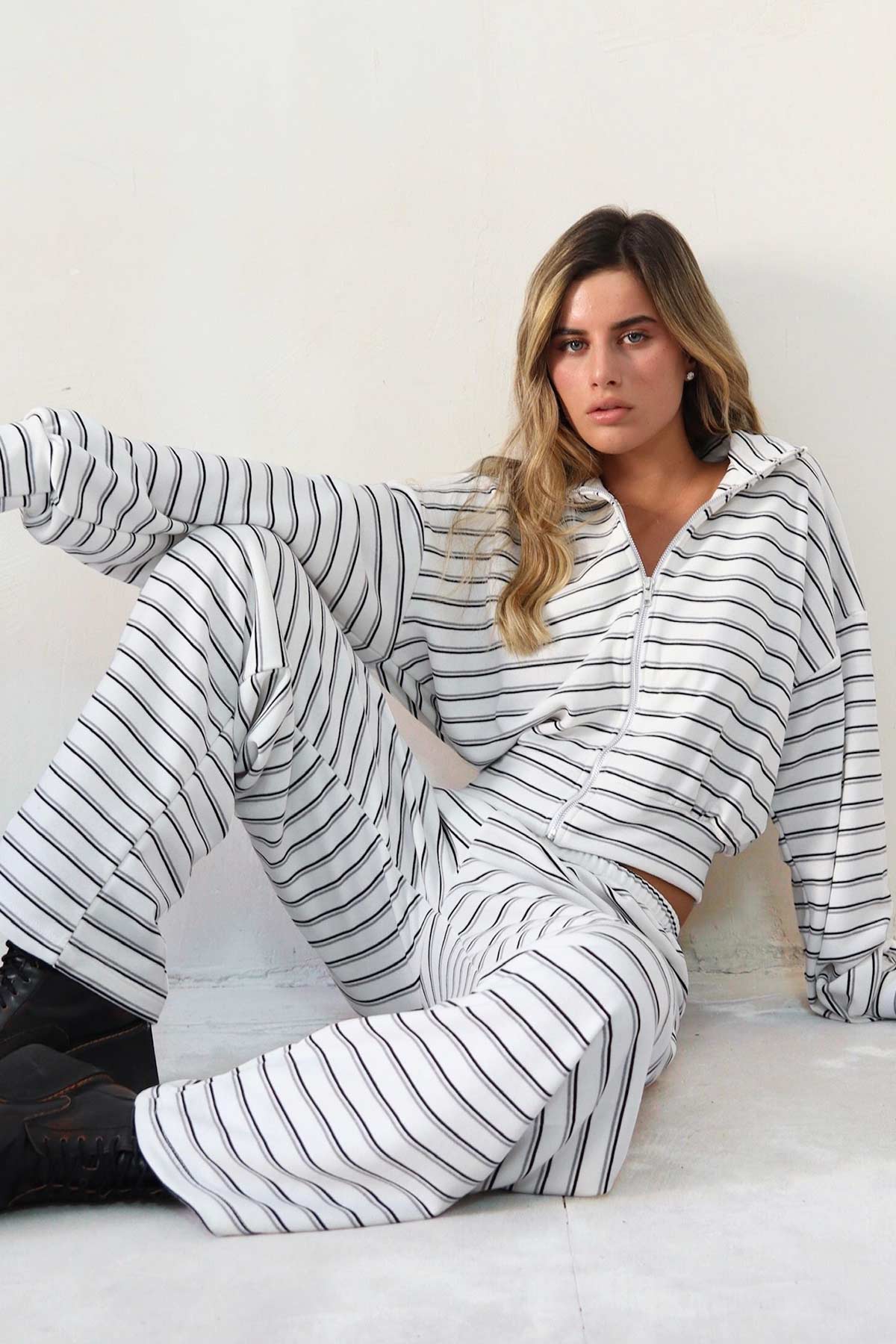 חליפת רוכסן ספייס