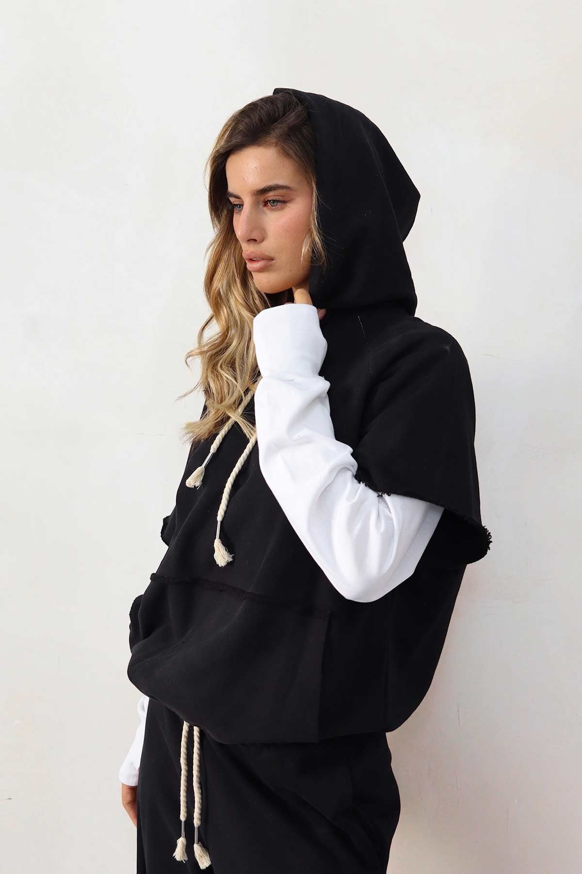 חליפת קארבון מיאל