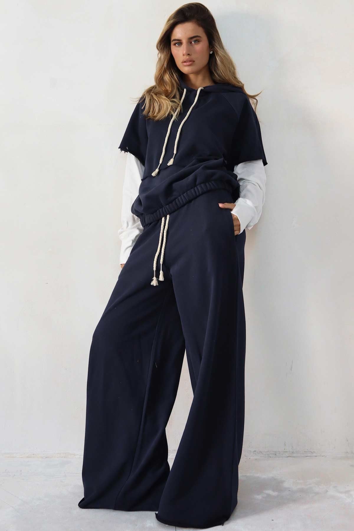 חליפת קארבון מיאל