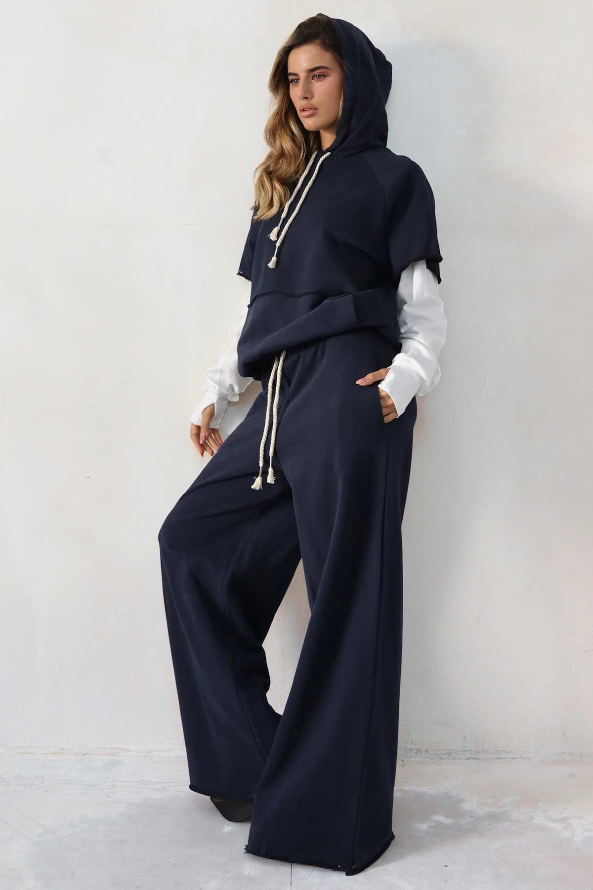 חליפת קארבון מיאל