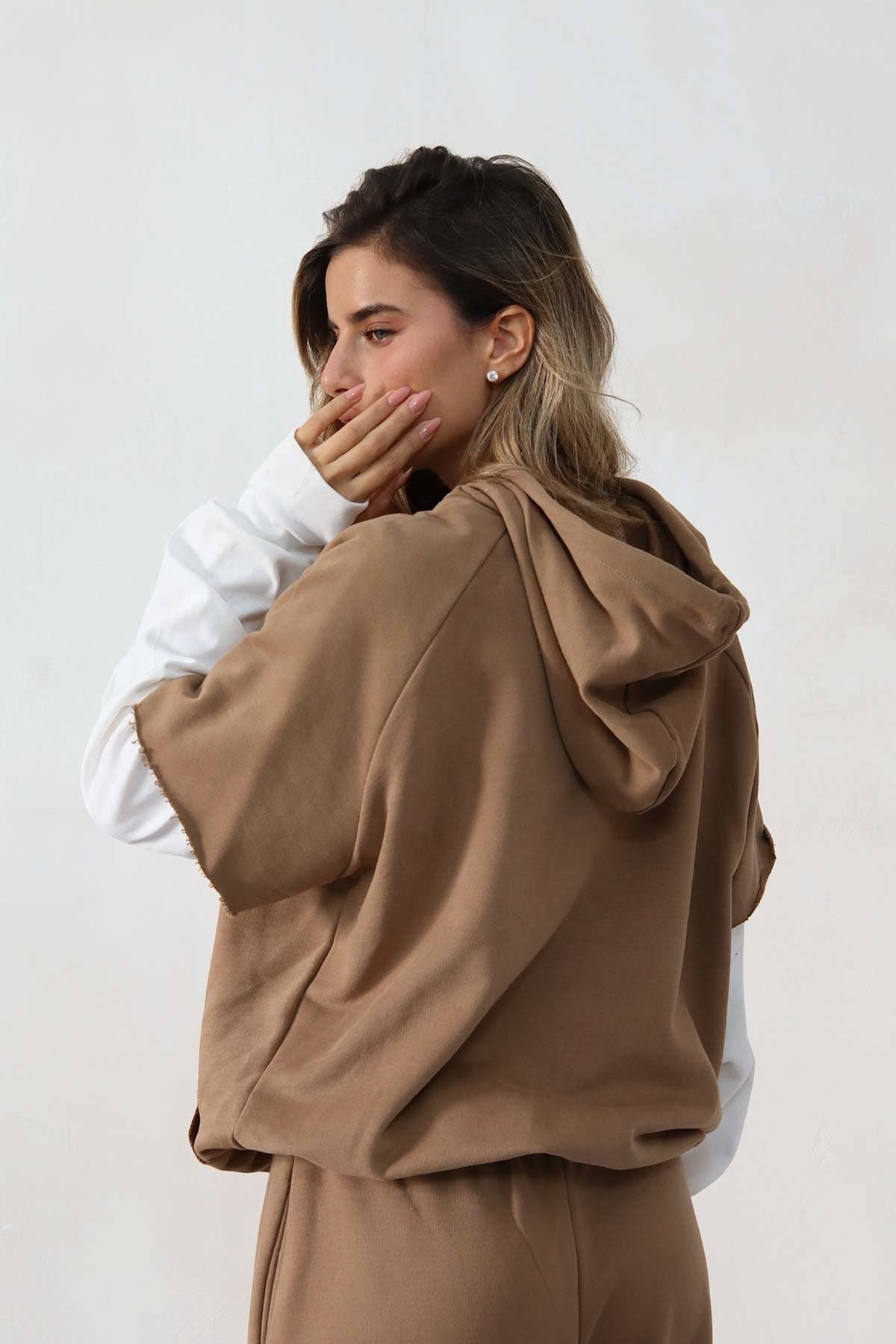 חליפת קארבון מיאל