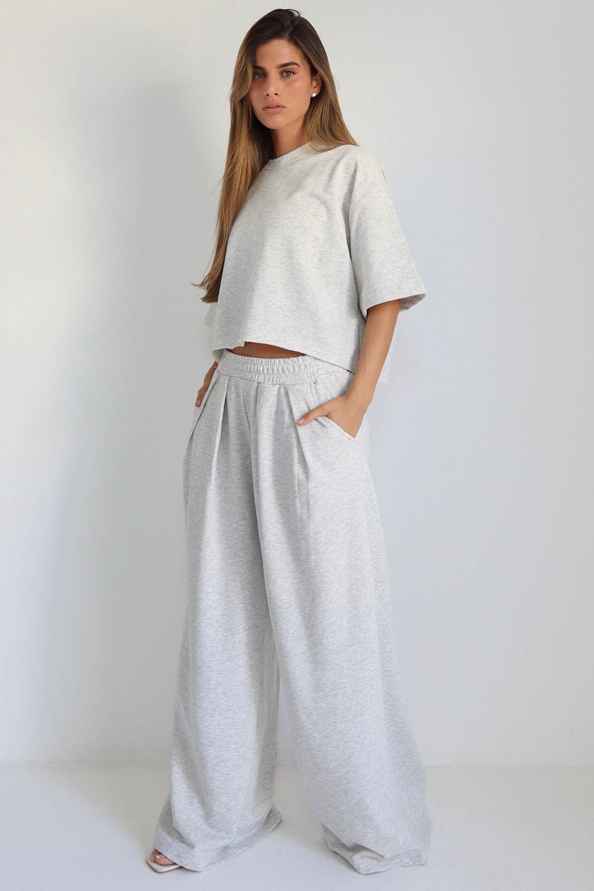 #צבע_אפור בהיר