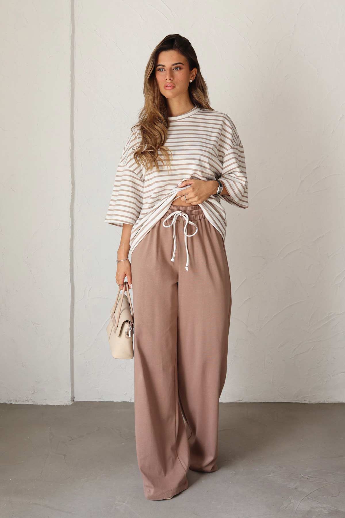 #צבע_חום בהיר