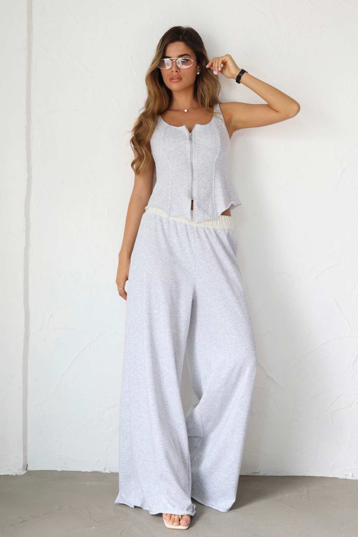 #צבע_אפור בהיר