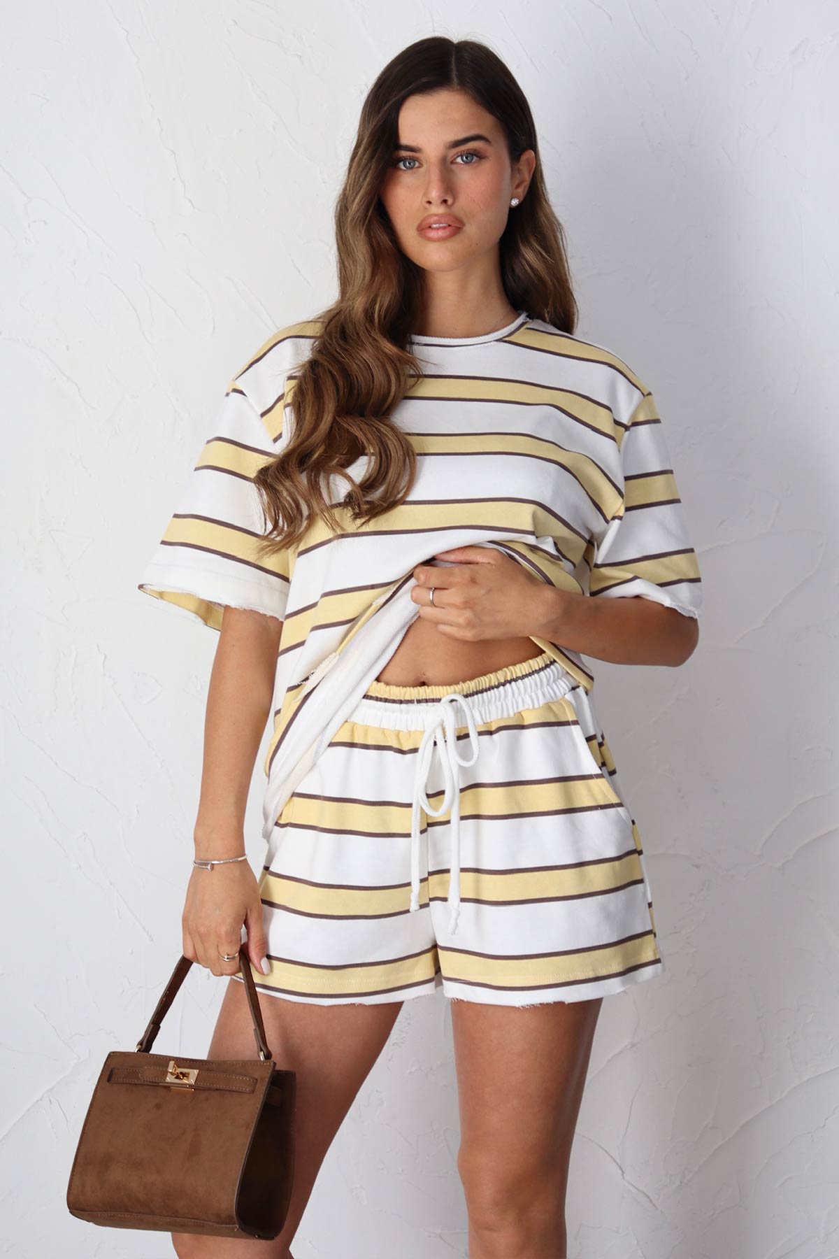 #צבע_צהוב בהיר