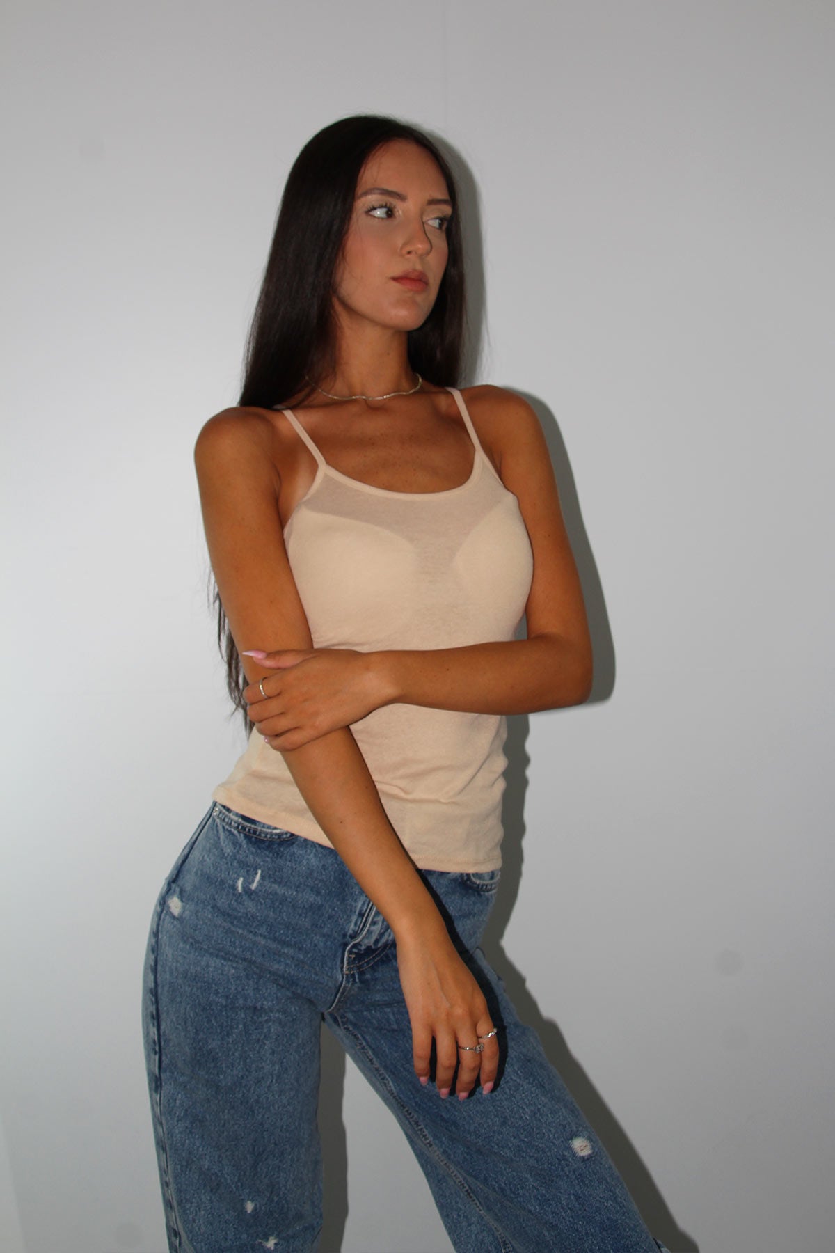 גופיית ספגטי קנדי לנשים