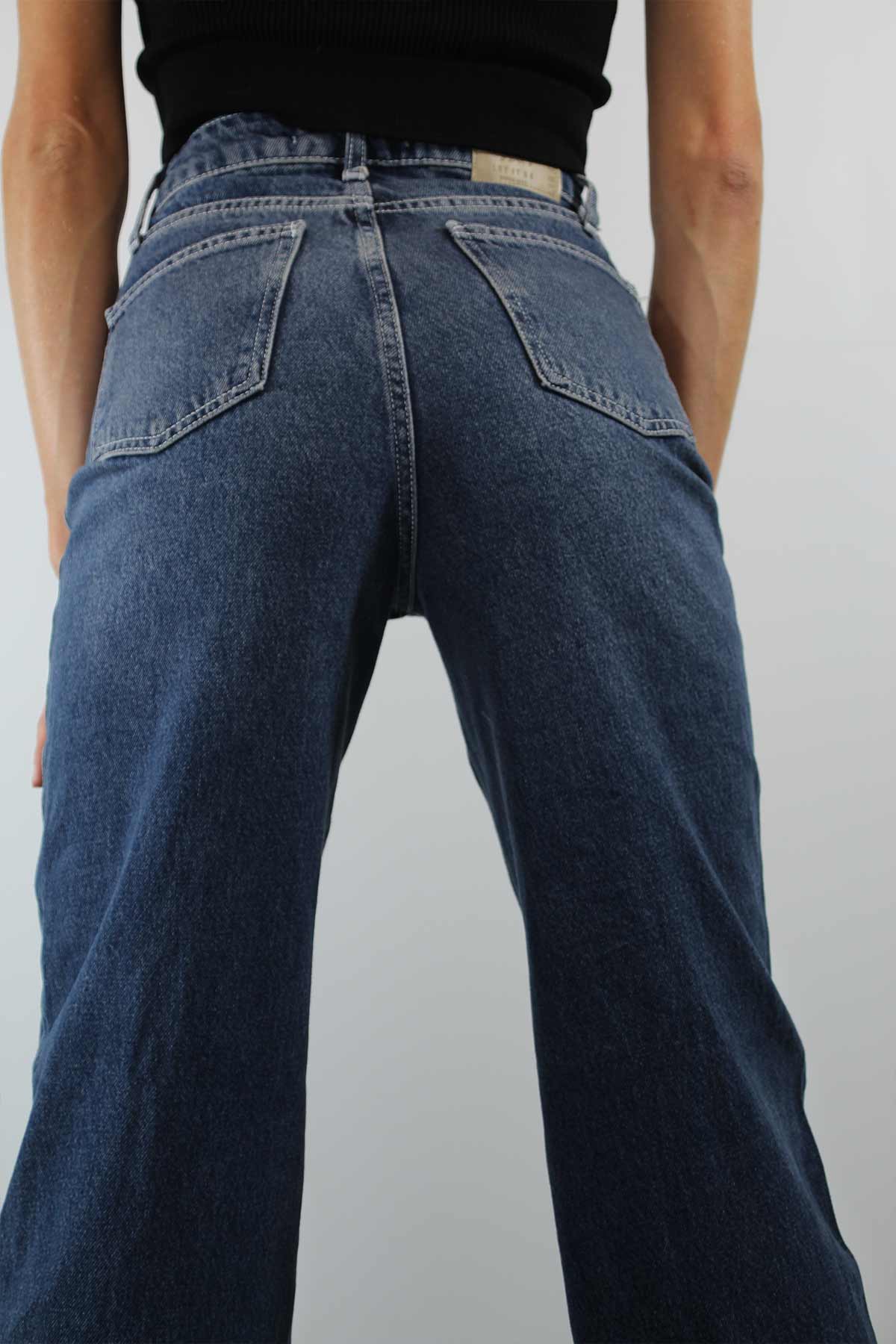 מכנסי ג'ינס טנאיה