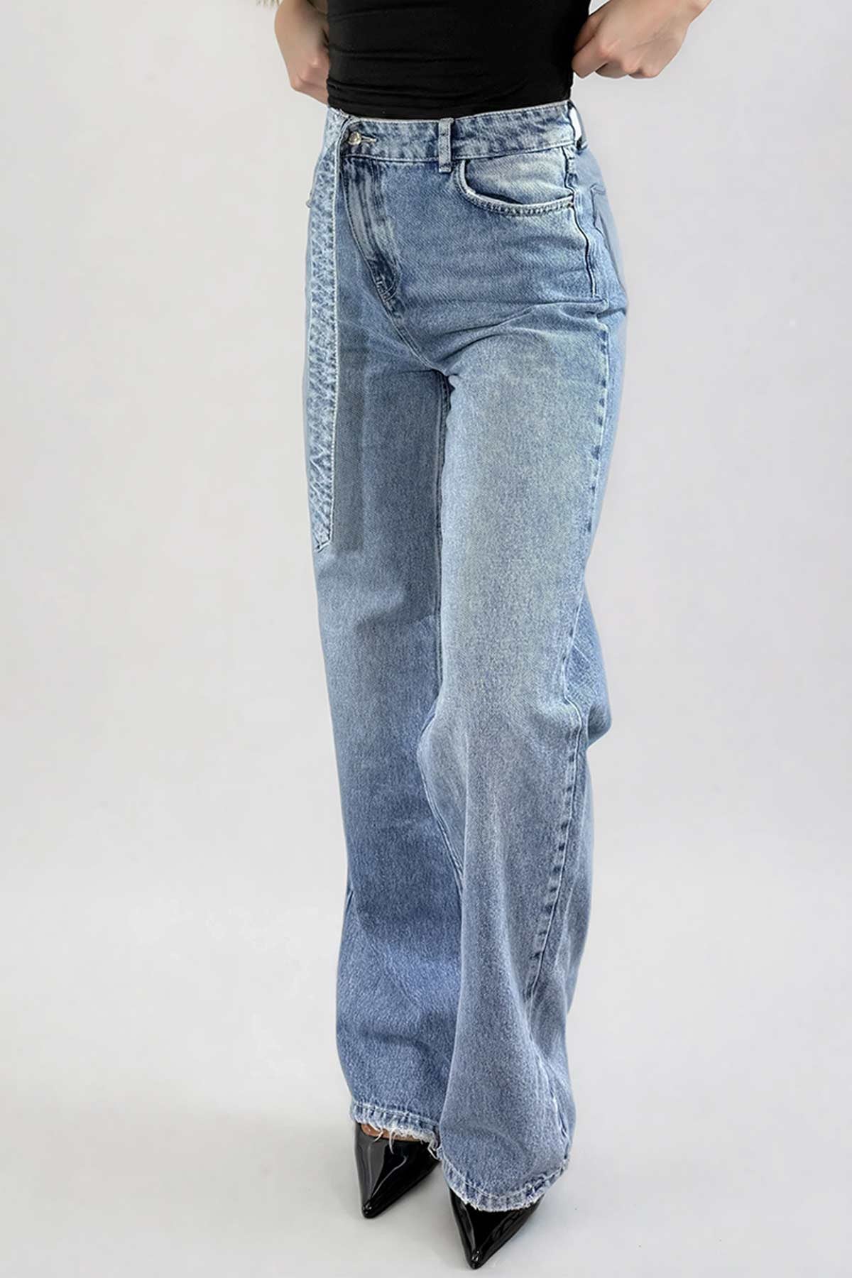 מכנסי ג׳ינס אמיליה