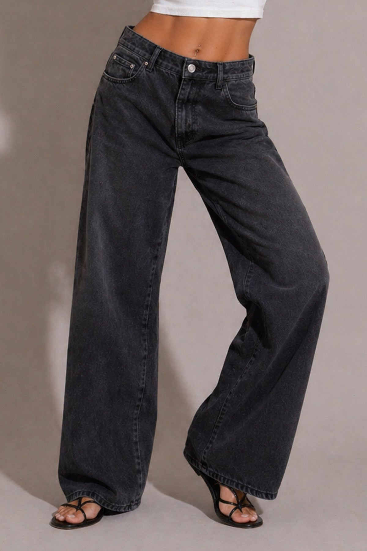 ג'ינס שווארץ