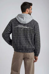 ג׳קט קפוצ׳ון ליאון