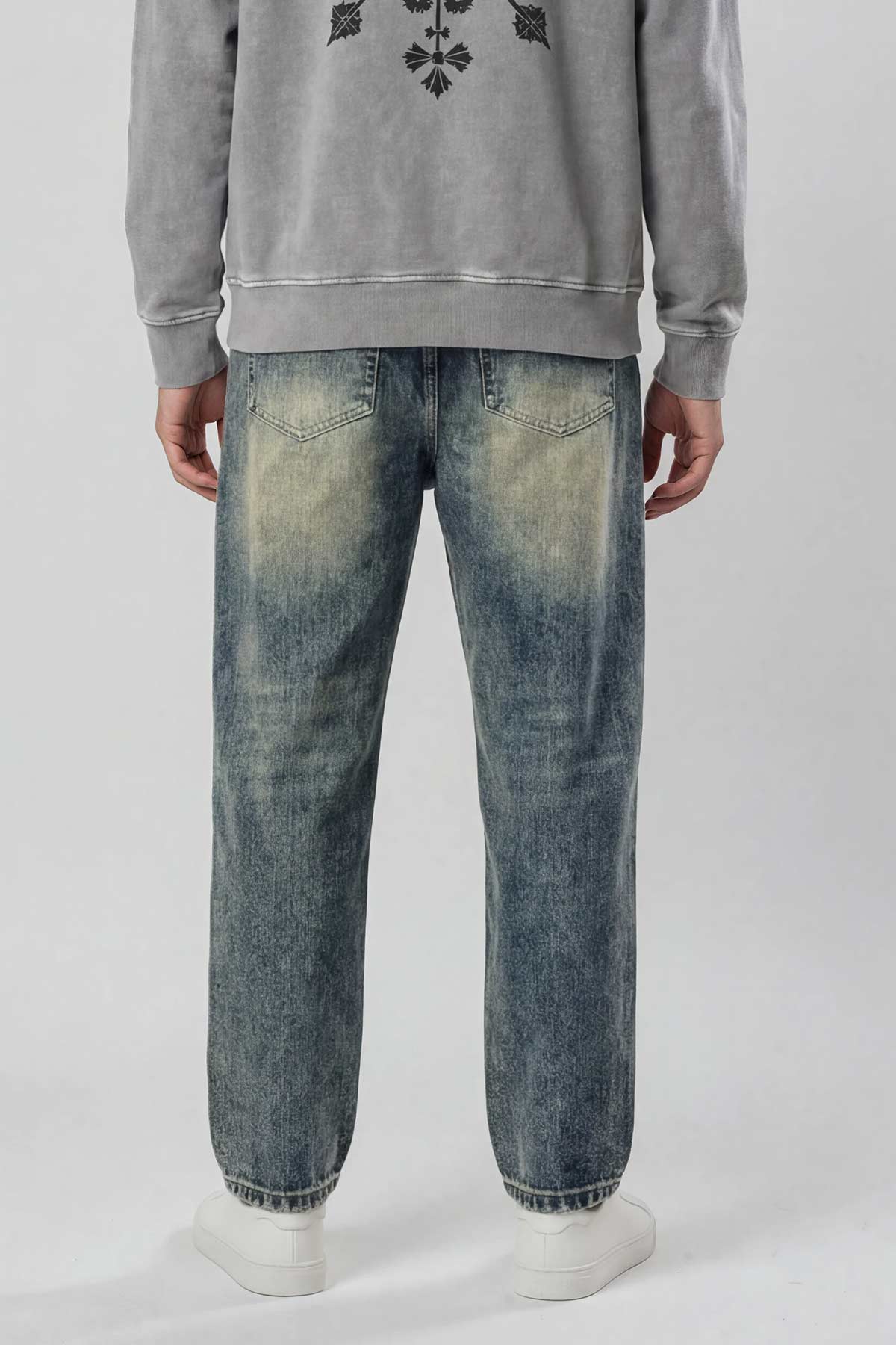 מכנסי ג׳ינס משופשפים דרט