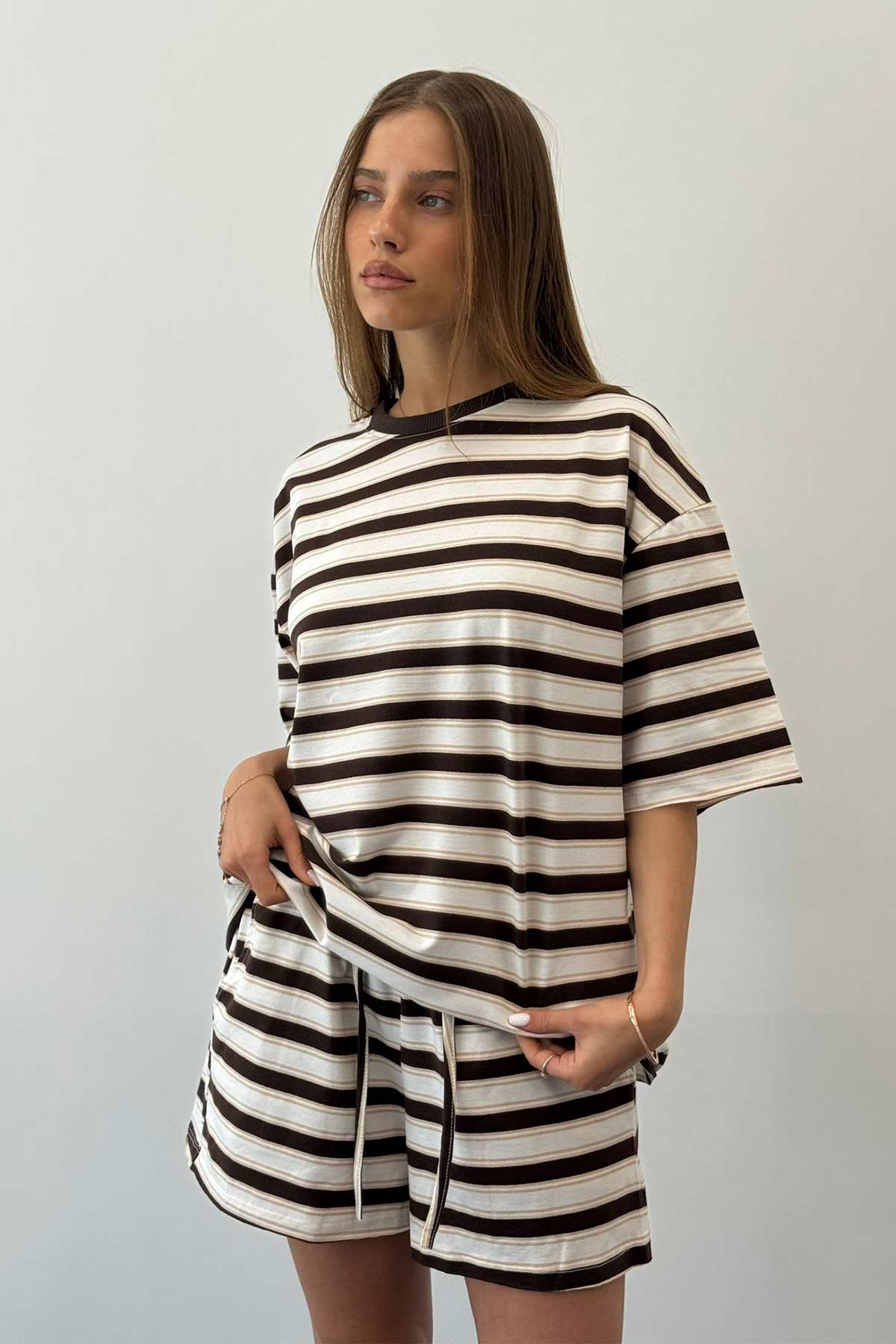 #צבע_לבן-חום