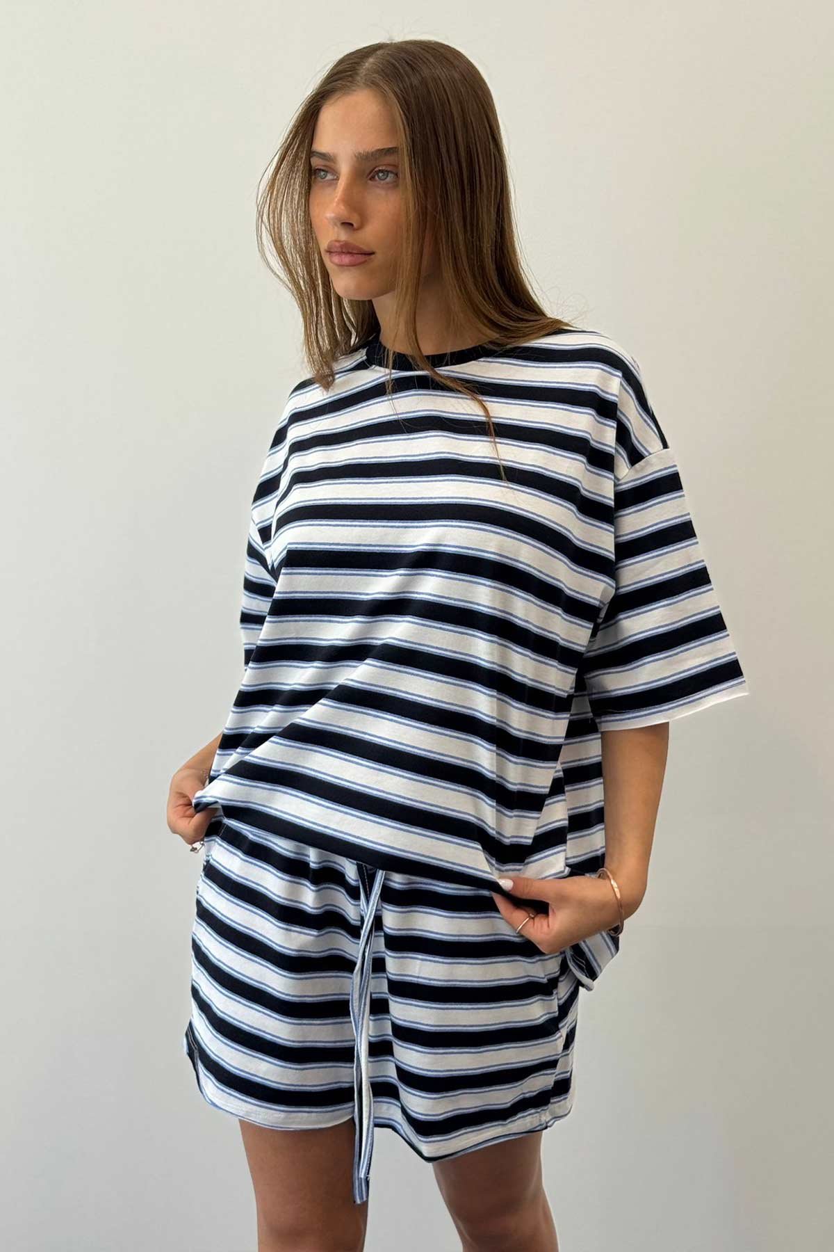 #צבע_לבן-כחול