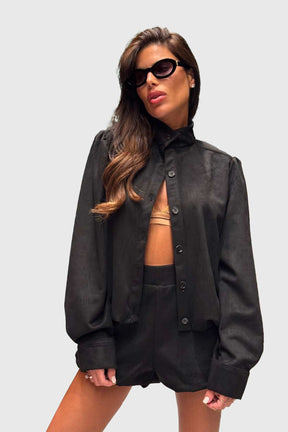 חליפת ג'מס מיקאלה