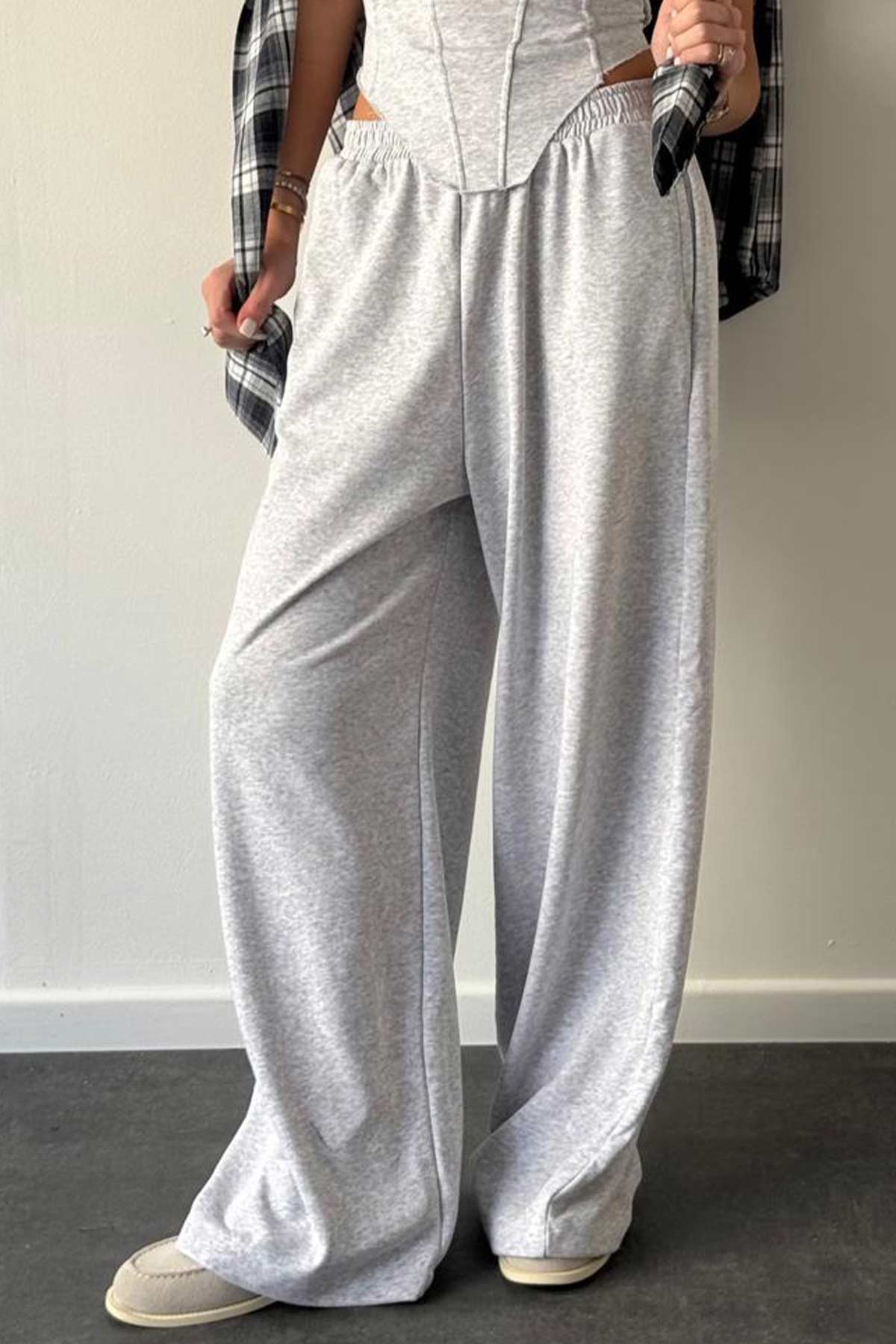 #צבע_אפור בהיר