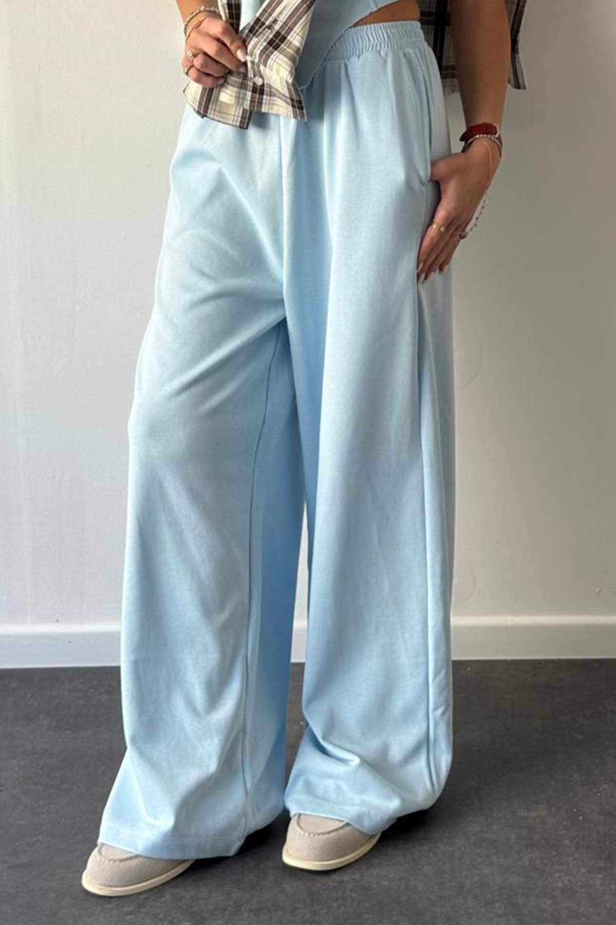 #צבע_כחול בהיר