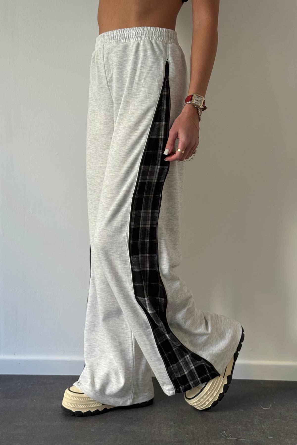 #צבע_אפור בהיר