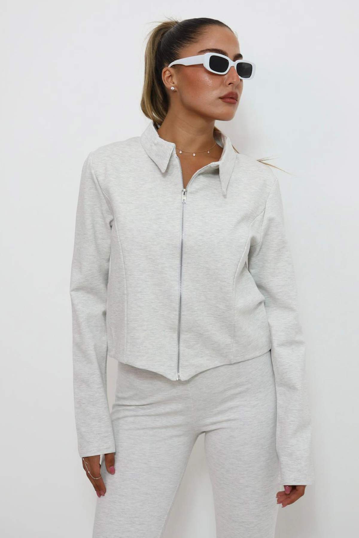 #צבע_אפור בהיר