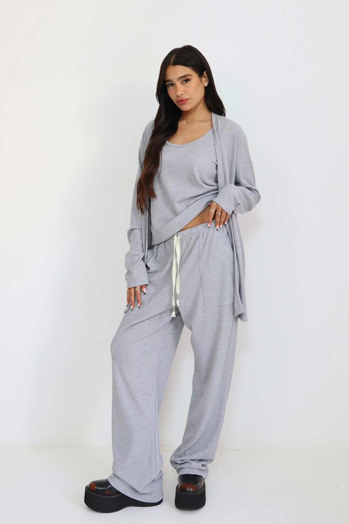 #צבע_אפור בהיר