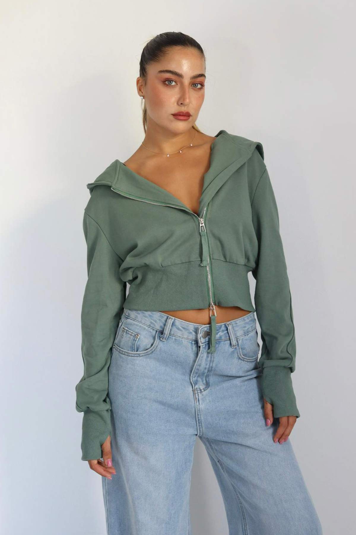 ג'קט קפוצ'ון כפפה סימי