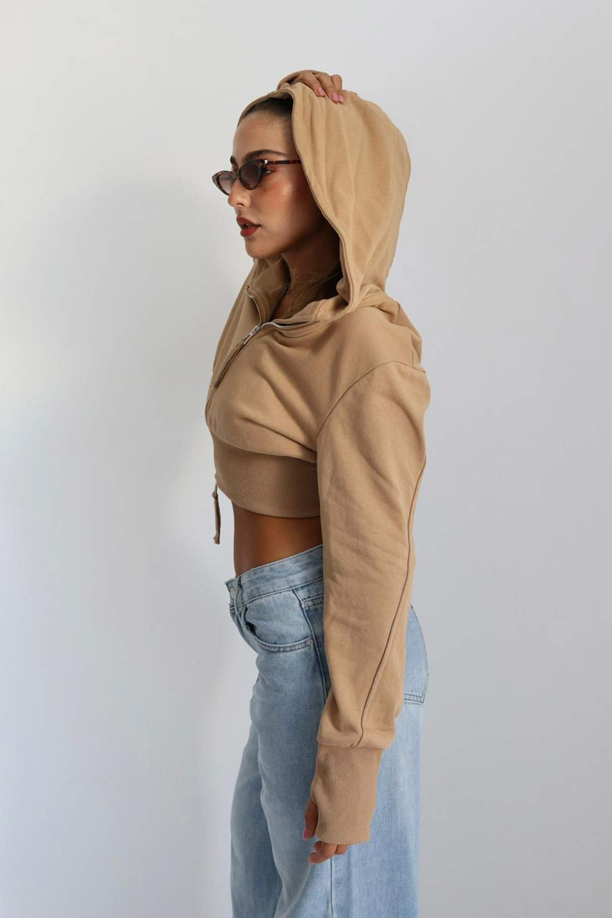 ג'קט קפוצ'ון כפפה סימי