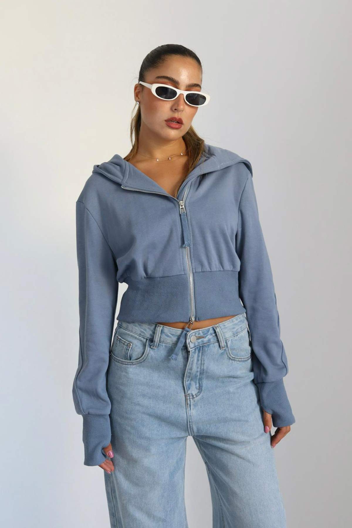 ג'קט קפוצ'ון כפפה סימי