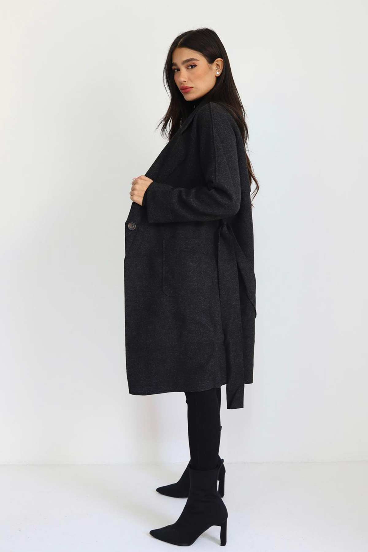 #צבע_אפור כהה