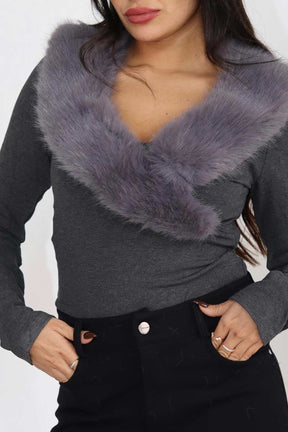 חולצת צווארון ג׳ני