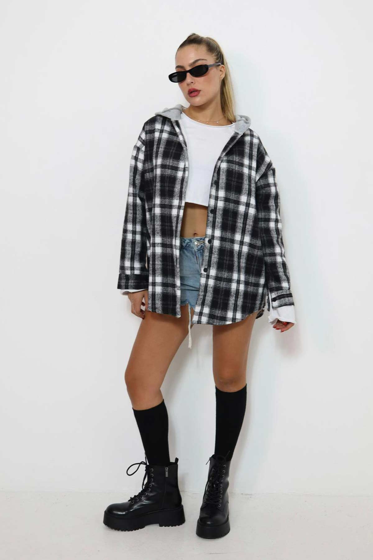 ג׳קט משבצות בניאס