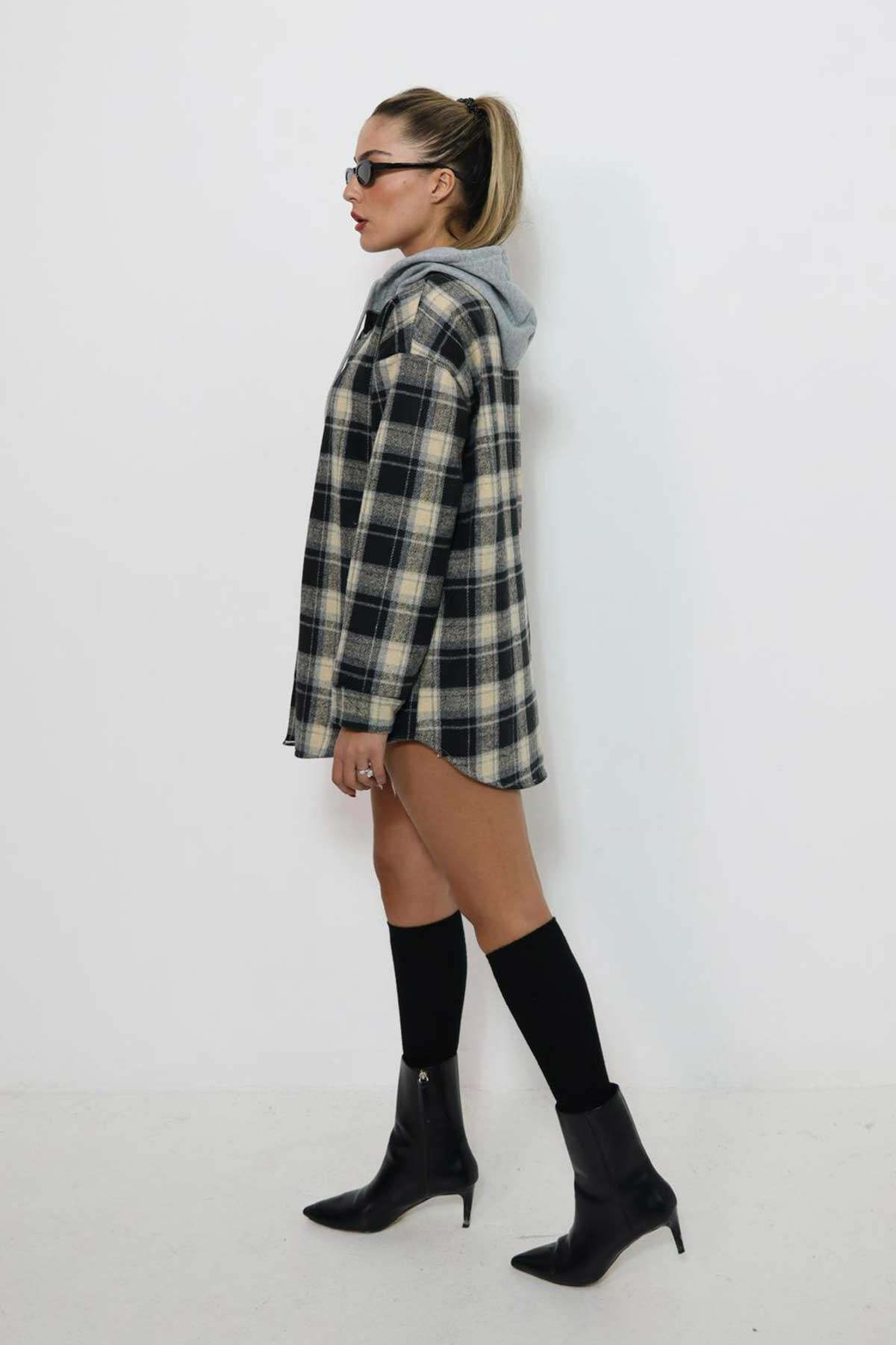 ג׳קט משבצות בניאס