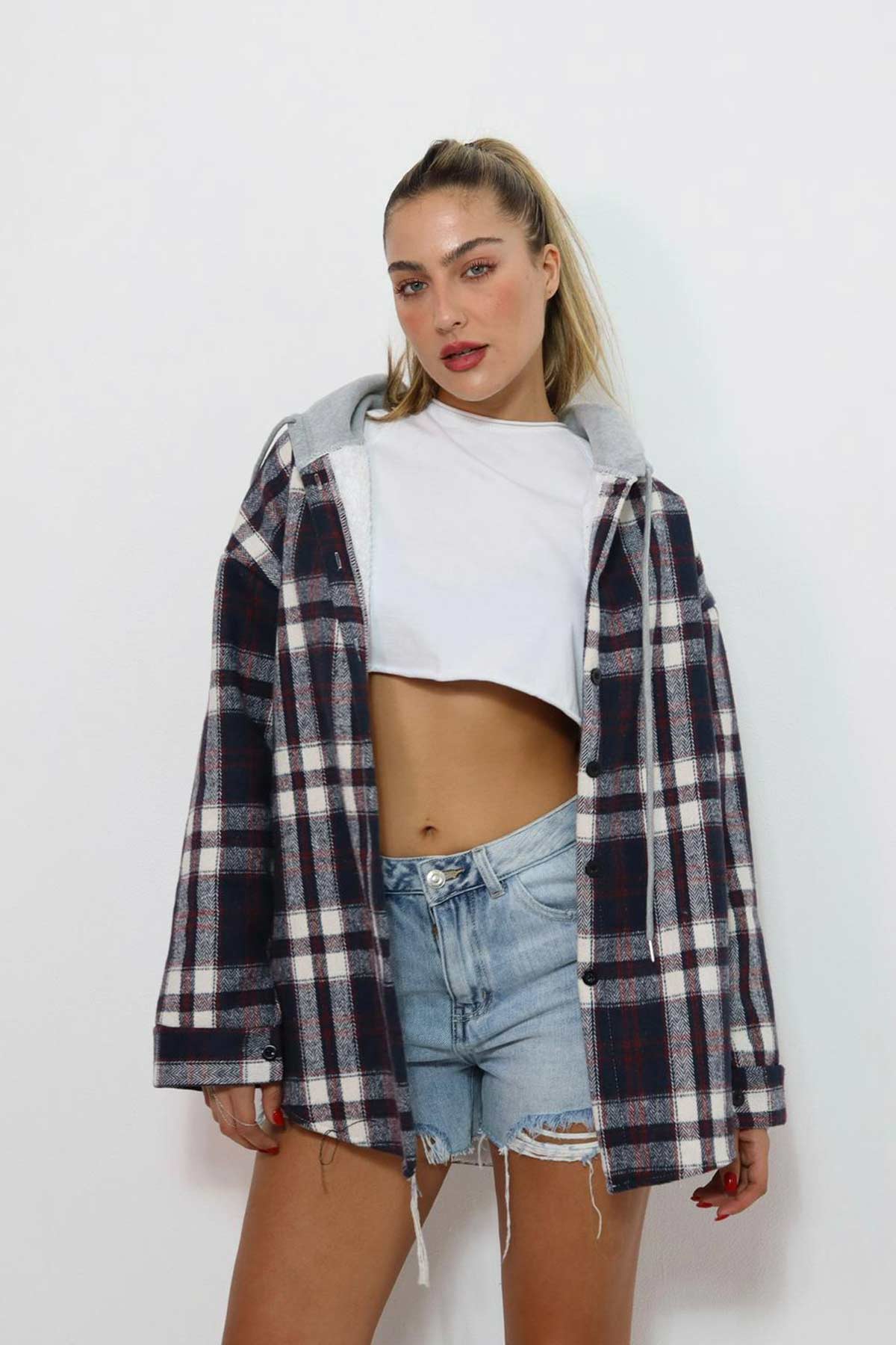 ג׳קט משבצות בניאס