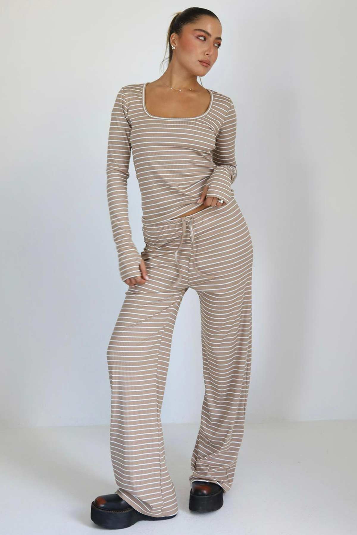 #צבע_חום בהיר